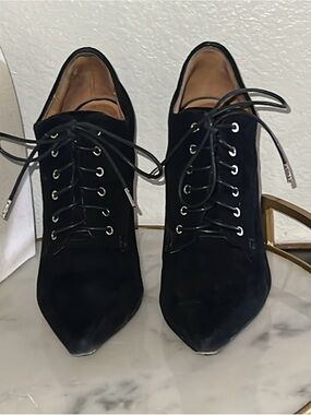 L.A.M.B. Isabella Black suede lace up ankle booties 8